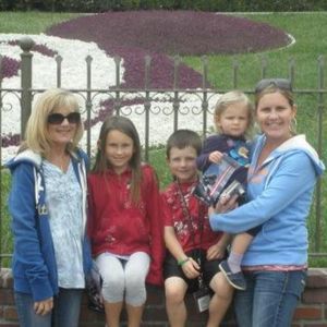 Meet your Posher, Debbie